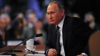 Tanky pro Ukrajinu jsou jenom začátek pomoci. Co brzy přijde, Putina vytočí doběla
