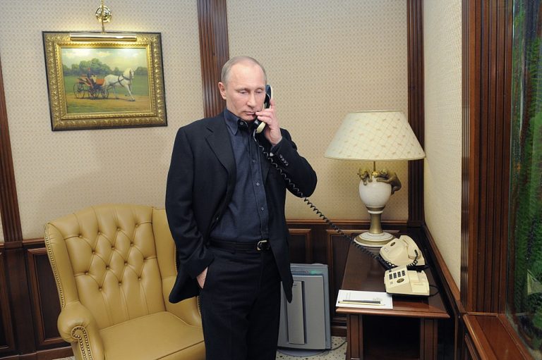 Vrcholný evropský politik usiluje o telefonát s Putinem 1 putin telefon