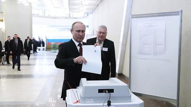 Prezidentské volby v Rusku jsou za rohem: Putin může být u moci déle než Stalin 1 volby putin