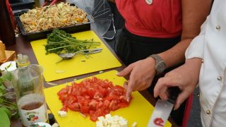 Vědci zkoumali oblíbené potraviny. Našli v nich život ohrožující věci