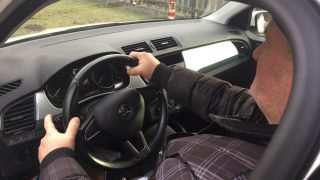 Od července 2024 nás budou vlastní auta špehovat. Neuděláme s tím vůbec nic, EU už o všem rozhodla