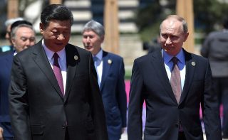 Putinovi nejde na ruku jen Bělorusko. Vzniká nebezpečná spolupráce s dalšími zeměmi