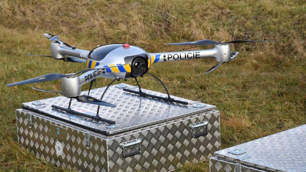 dron pcr bedna