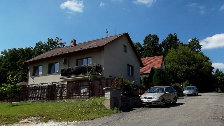 Město proslavil známý seriál. Teď lidem platí za to, že se tam přestěhují 1 dum rodinny obydli domov