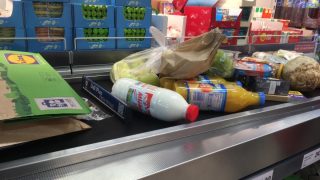 Ceny potravin navyšují vysoké marže prodejců. Zřejmě zkouší, co lidé vydrží