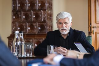 Prezident Pavel musel za krátkou dobu v úřadu vysvětlovat spoustu věcí