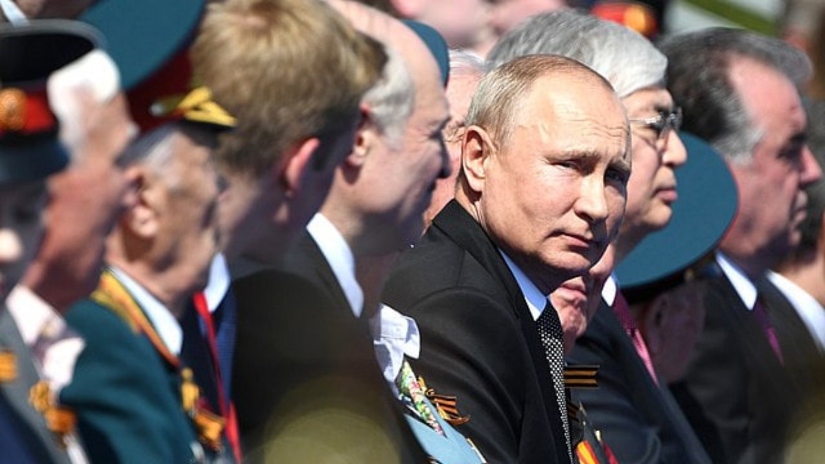 Kritické hodiny pro Putina: Mezinárodní zatykač je pro něj velký problém. Jeho režim může brzy padnout