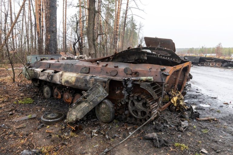 Rusku hrozí kolaps. Kvůli válce je skoro úplně bez peněz 1 rozbity tank valka na ukrajine