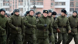 Do války na Ukrajině musí jako první vojáci, kteří jsou neposlušní. Ven se dostaly záznamy rozhovorů ruského vedení
