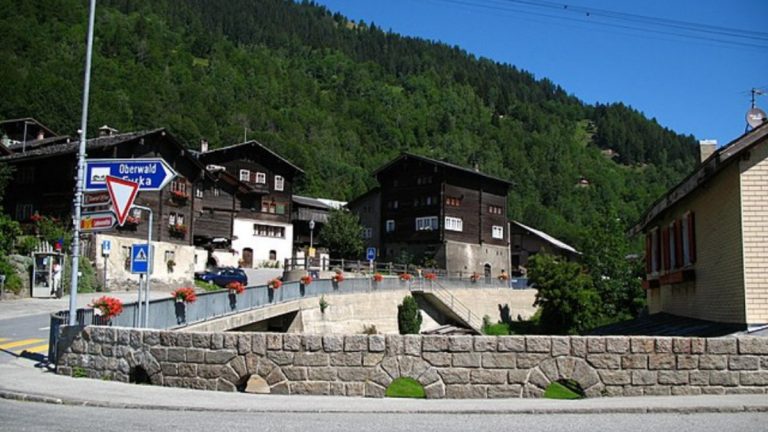 svycarsko budovy 1