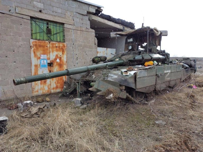 zniceny tank