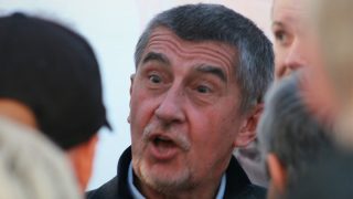 Babiš se nechal napálit vlastní neznalostí ve veřejné dopravě