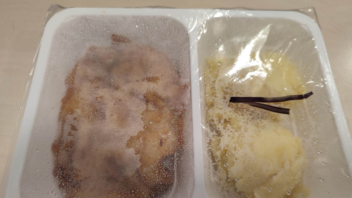 Řízek za 49 Kč, halušky za 52: České jídelny nabízí strávníkům pokrmy za lidové ceny