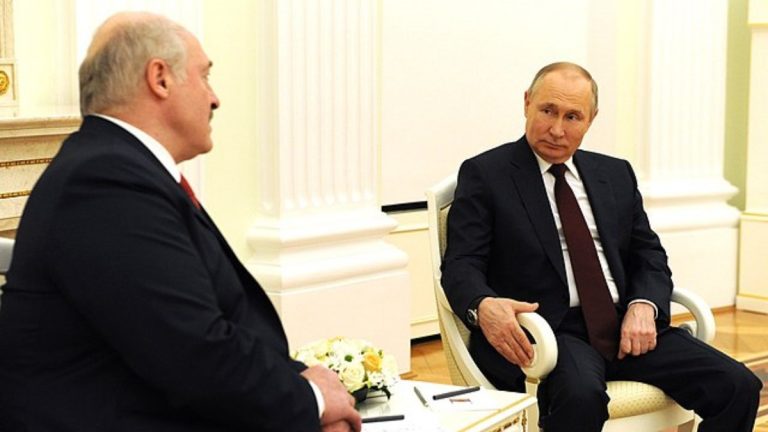 Schůzka, která má v Moskvě utužit narušené vztahy. Lukašenko a Putin se dnes sejdou 1 putin lukashenko setkani
