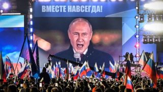Kvůli Putinově taktice budou i po konci války umírat nevinní lidé