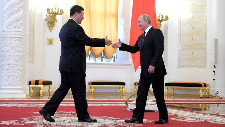 Hovor se Zelenským zřejmě nic neznamená. Čína si opět notuje s Putinovým Ruskem 1 putin si tin pching