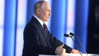 Doživotí za neposlušnost: Putin nově zařídil, že jediné slovo bude stát Rusy svobodu