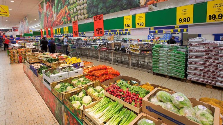 Nový způsob vážení ovoce a zeleniny v Lidlu. Lidem se to vůbec nelíbí. „Není to fér,“ stěžují si 1 zelenina obchod prodejna lidl cesko edited