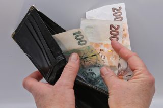 Rok 2024 bude ve znamení úspor: Naplno totiž začne platit vládní úsporný balíček
