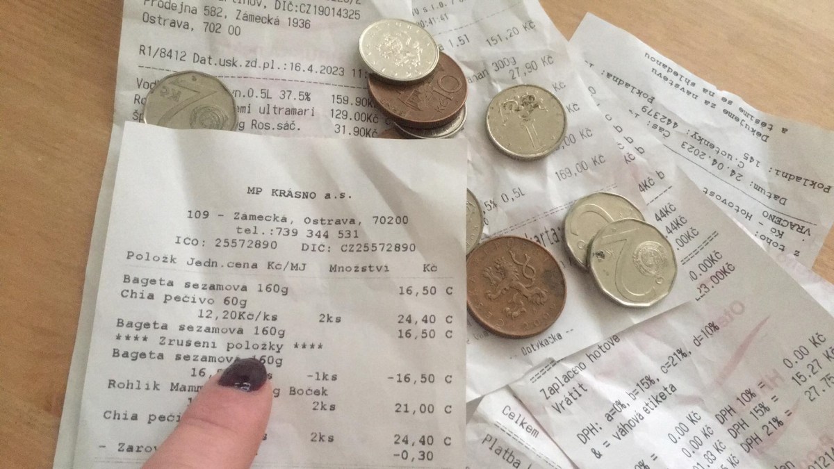 V obchodech se objevily velmi nebezpečné účtenky. Kdo se jich dotkne, ten dopadne špatně