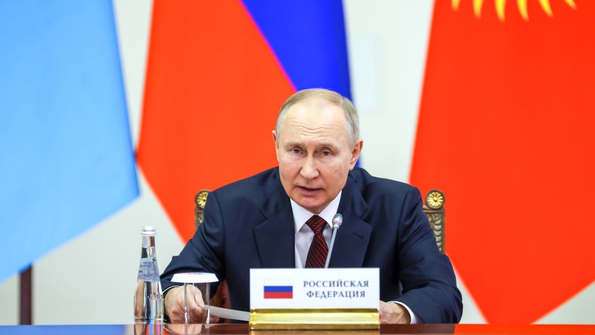 Putin si s Hitlerem v ničem nezadá. Ukrajinci jsou drženi v pracovních táborech připomínajících koncentráky