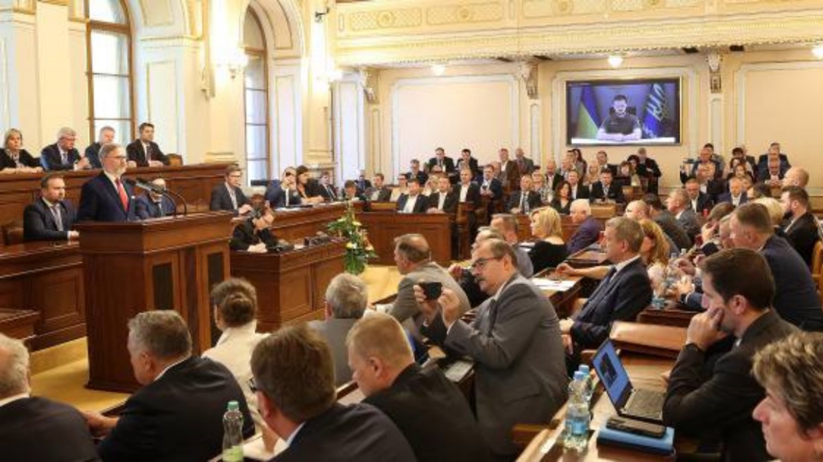 Co se stane politikovi, který spáchá něco nezákonného: Tresty jsou ve srovnání s běžnými občany až směšně malé