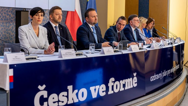 vlada cesko ve forme konsolidacni balicek skrty uspory