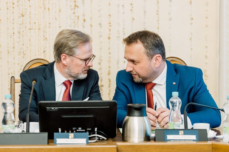 Vláda u veřejnosti nemá pochopení. Většina lidí s úspornými opatřeními nesouhlasí 1 vlada fiala jurecka