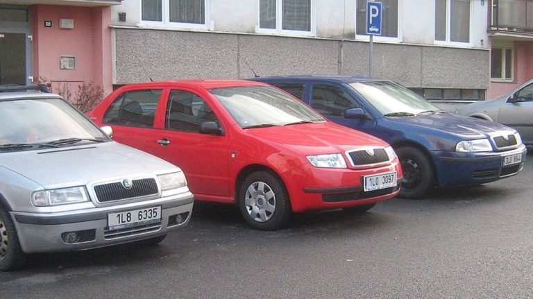 auto auta skoda fabia felicia