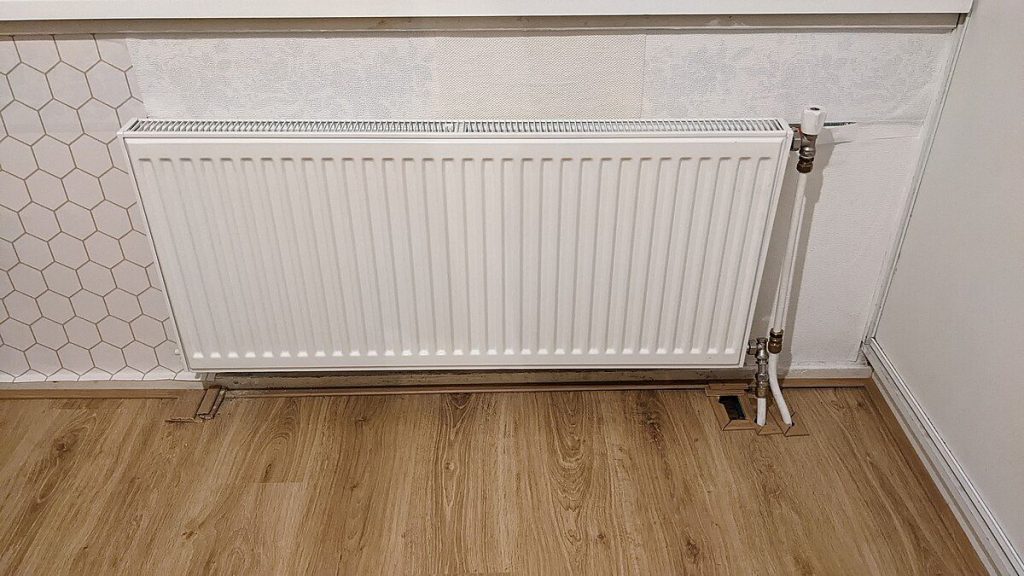 Letos můžete na topení ušetřit tisíce korun. Stačí udělat pár jednoduchých věcí 5 topeni radiator