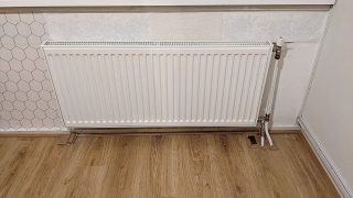 Konec státního zastropování cen energií může být pro některé Čechy likvidační. Nadějí jsou nové smlouvy s dodavateli