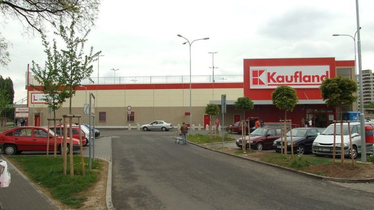 V Kauflaundu se prodávaly těstoviny, které mohou lidem způsobit otravu. Zákazníci je mohou mít stále doma 1 kaufland obchod supermarket