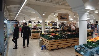 Přišlo se na 5 hnusných triků, díky kterým na nás obchodní řetězce vydělávají obrovské peníze. Na číslo 4 někdy naletěl každý