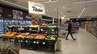 Kdo nakupuje v obchodních řetězcích, se musí mít na pozoru: Takhle nás okrádájí o peníze. Ani si toho nevšimnete a přijdete o ně