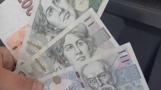 Miliony Čechů přijdou v roce 2024 o 13 848 Kč. Stát už o všem rozhodl, neuděláte s tím nic. Víme, zda o peníze přijdete i vy