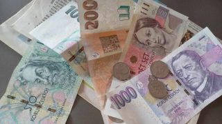 Už se to na nás valí: Tisíce Čechů budou dostávat důchod později, než je zvykem