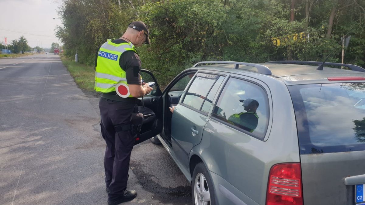 Řidiči musí dodržovat jasné předpisy: Přišla změna, při kontrole po vás bude policie požadovat tyto doklady