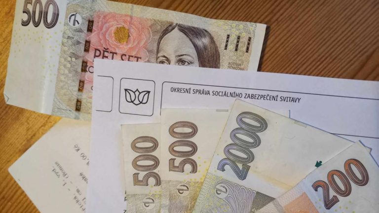 penize bankovky