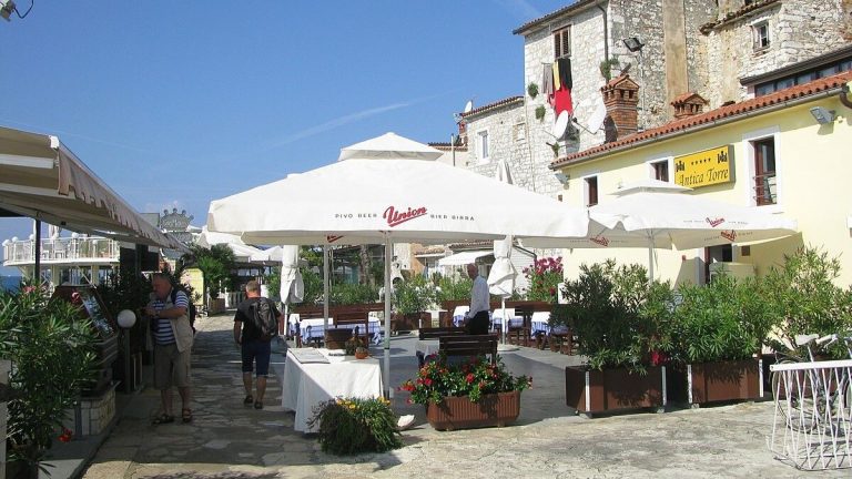 Je Chorvatsko opravdu tak drahé, jak se říká? Odpověď jsme zjistili přímo pro vás 1 restaurace chorvatsko