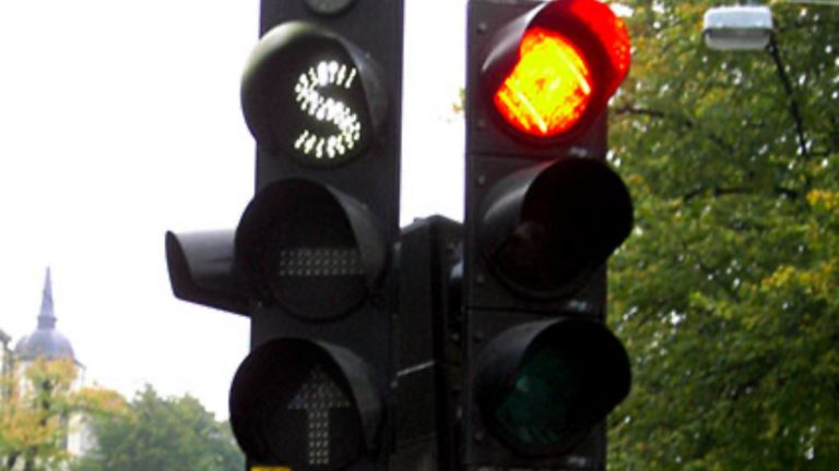 Nové světlo na semaforech: Co značí a na co si dát pozor? 1 svetelne signaly semafor barva