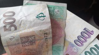 EU rozhodla: Češi budou platit nové daně. Dotkne se to každého jednoho z nás