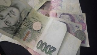 500 000 Čechů si zahrává s mastnou pokutou v souvislosti s koncesionářskými poplatky: Zapomněli, teď budou pykat