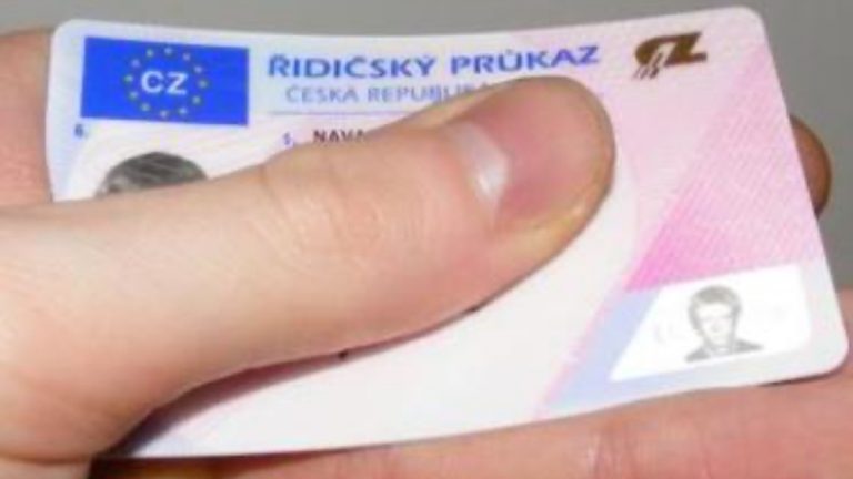 Stát si připravil pro řidiče nová pravidla. Povinné zdravotní prohlídky budou posunuty, změny se dotknou i některých průkazů 1 ridicak prukaz ridicsky