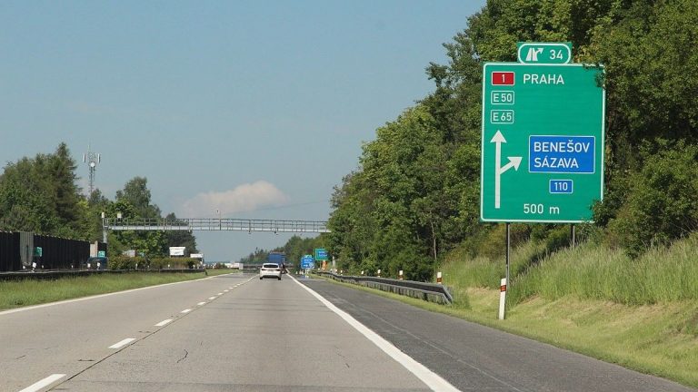 Na českých dálnicích se budou dít velké změny. Stát už vše potvrdil. Dotkne se to nás všech 1 dalnice silnice
