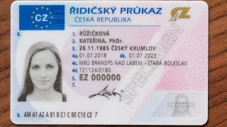Urgentní: Kdo úřadům zavčasu nepošle žádost, přijde o řidičák. Na koho se nová povinnost vztahuje?