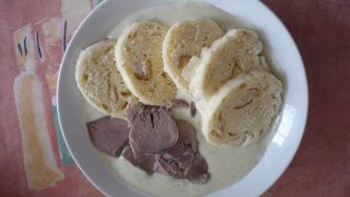 Restaurace zavádí nové pravidlo: Platit budeme předem, a to ještě dříve, než nám donesou pití