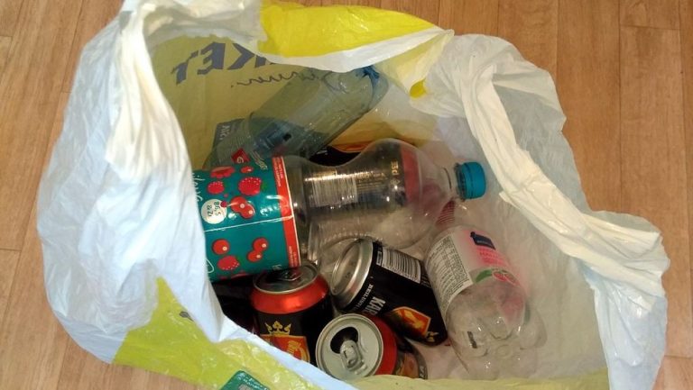 igelitka plast taska igelitova pet lahve odpadky