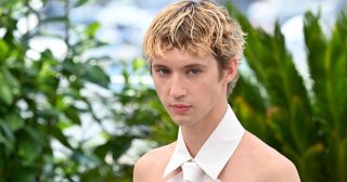 TROYE SIVAN SOMETHING TO GIVE EACH OTHER 2024 TOUR: 9. 6. 2024 – Praha, Sportovní hala Fortuna