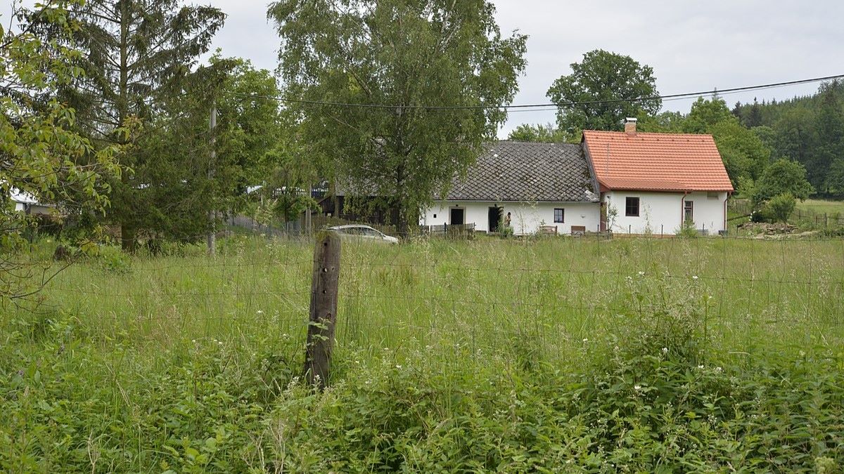 Majitelé zahrad čelí novým sankcím. Lidé, kteří se od 16. března do 15. srpna pustí do klasické činnosti, dostanou pokutu 30 000 Kč