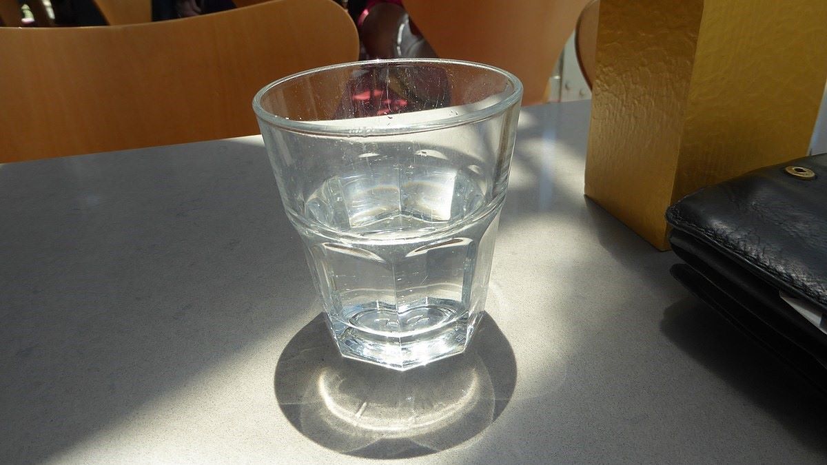 Chystáte se na pracovní pohovor? Pozor na test s vodou – když neprojdete, práci nedostanete